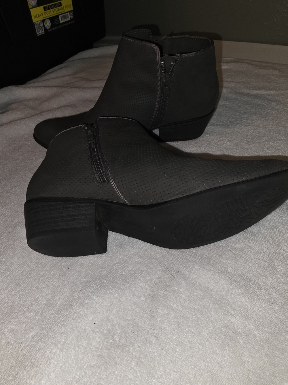 Esprit Tara Perforated Zip Ankle Booties Grey Size 9 Excellent Condition - Picture 4 of 6